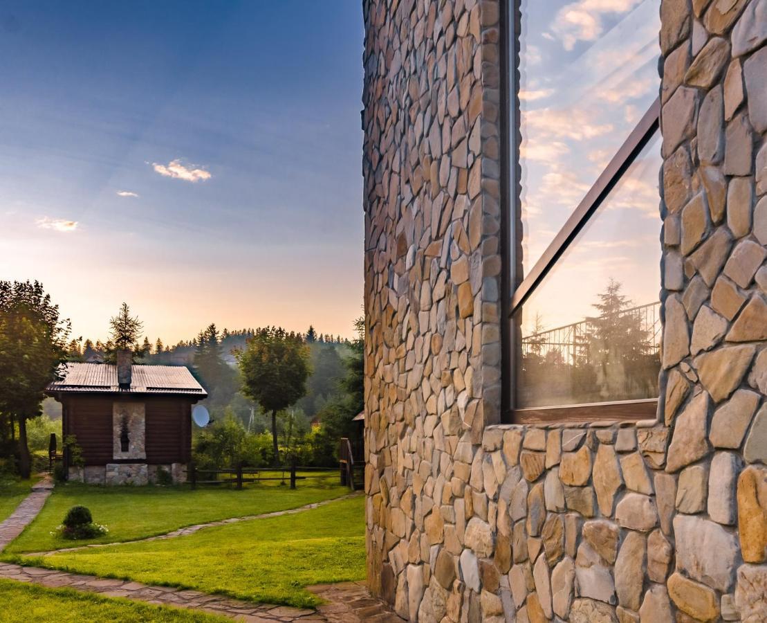 Klen Hotel Микуличин Екстериор снимка