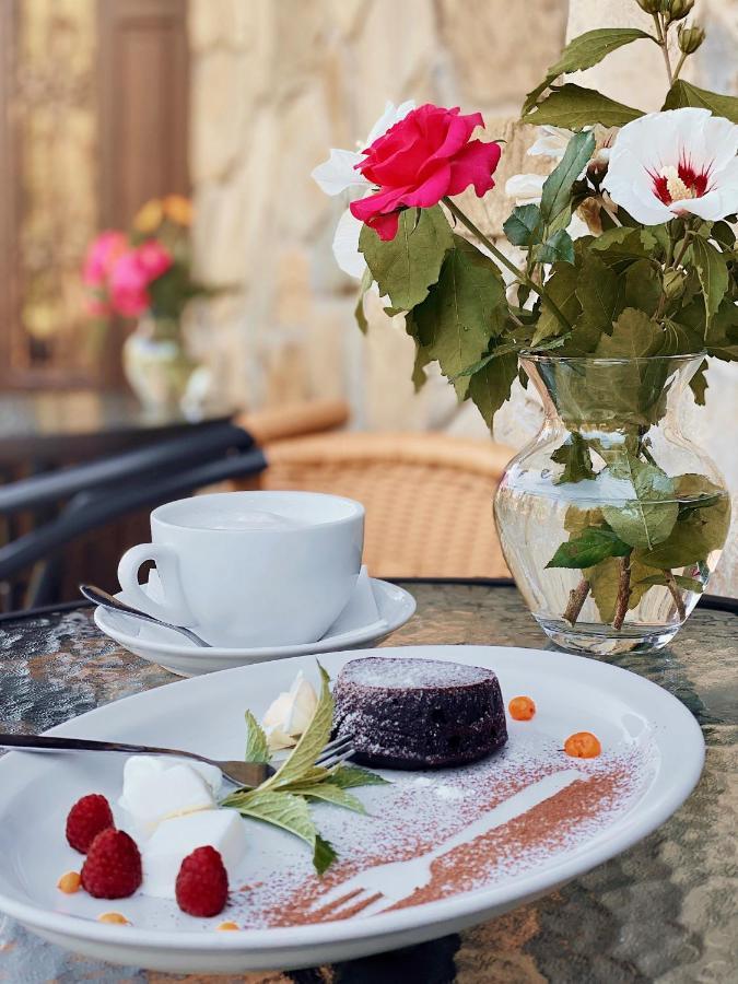 Klen Hotel Микуличин Екстериор снимка