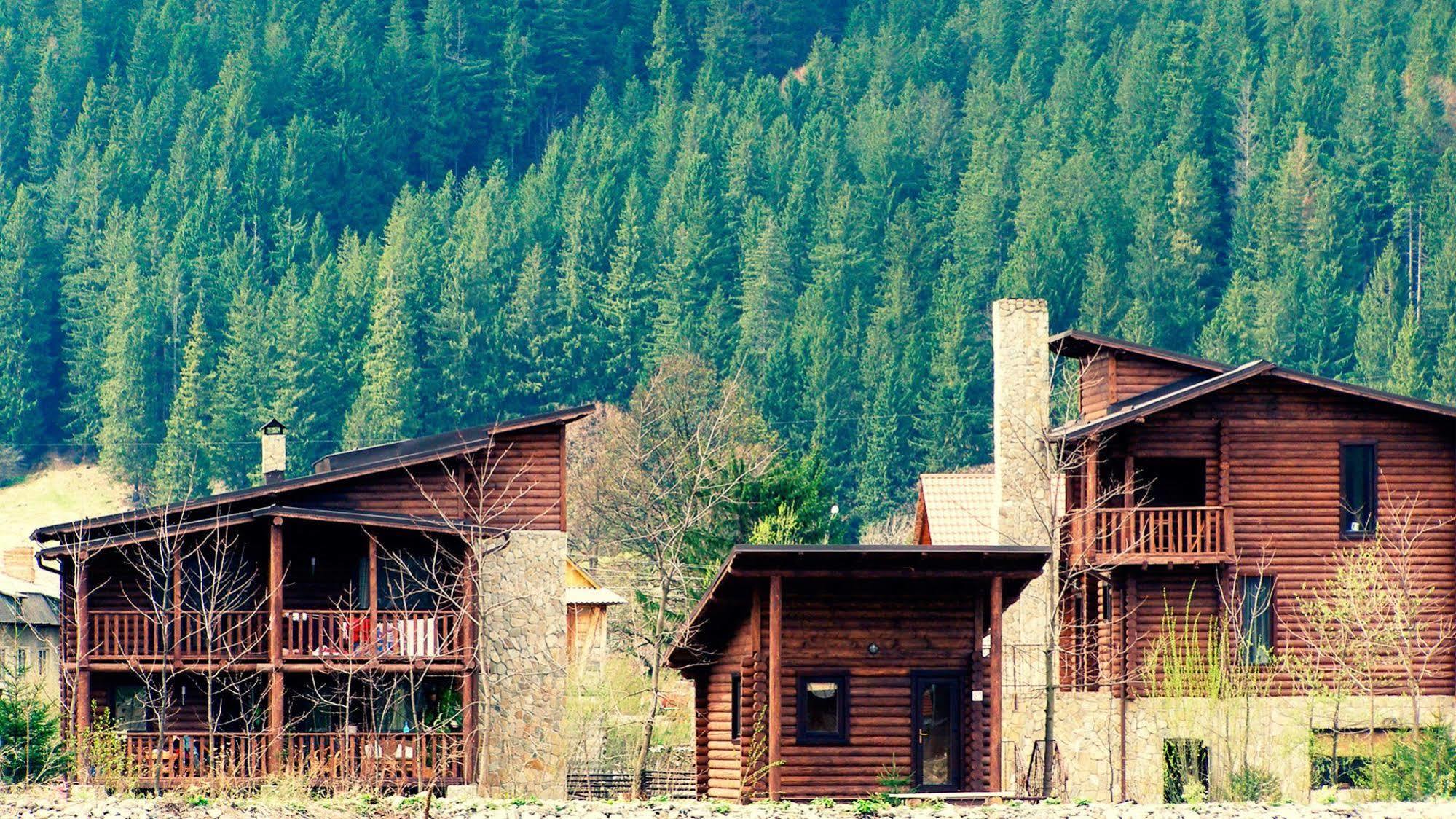 Klen Hotel Микуличин Екстериор снимка