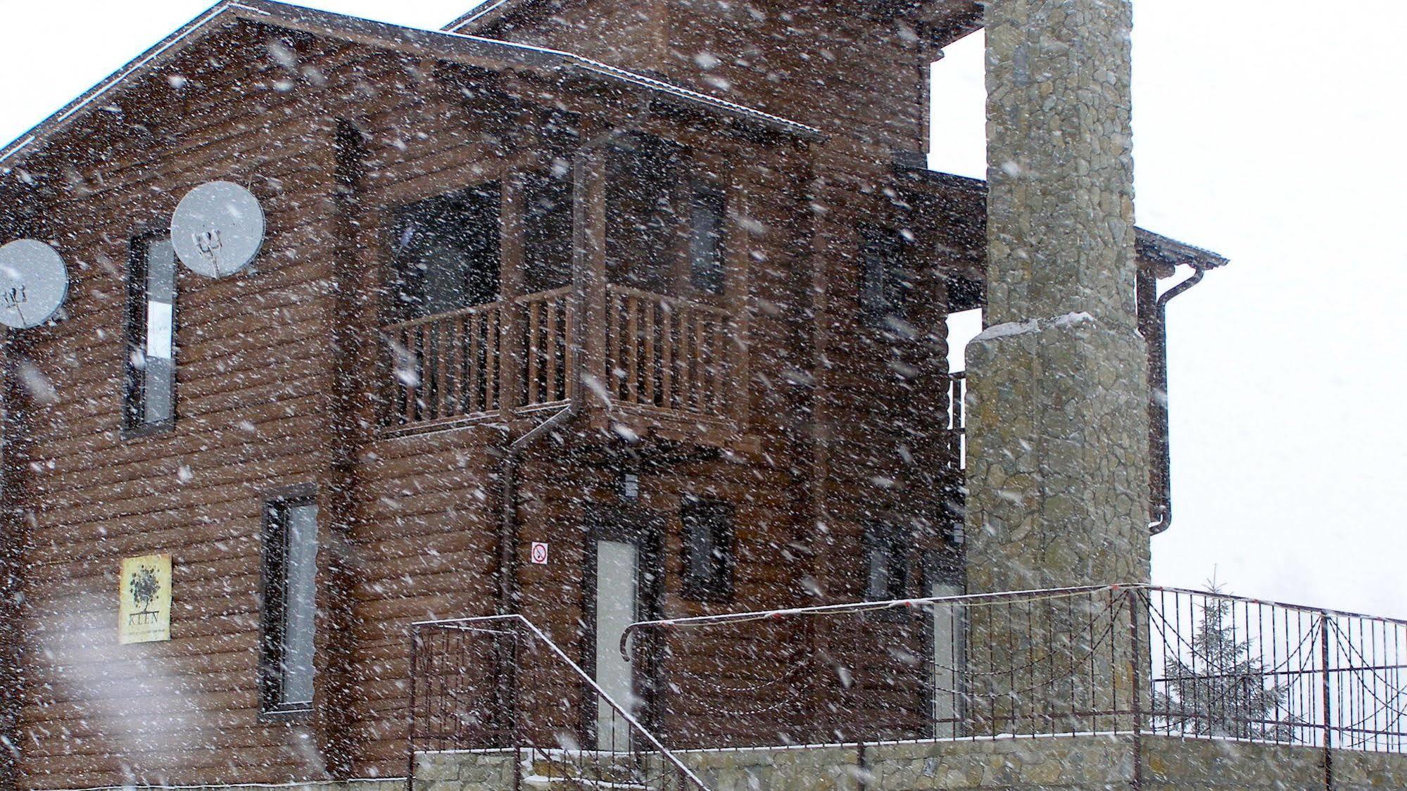 Klen Hotel Микуличин Екстериор снимка
